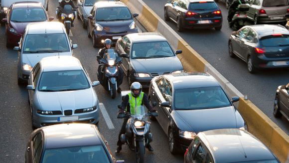 France restarts lane-splitting ‘experiment’ in 21 regions